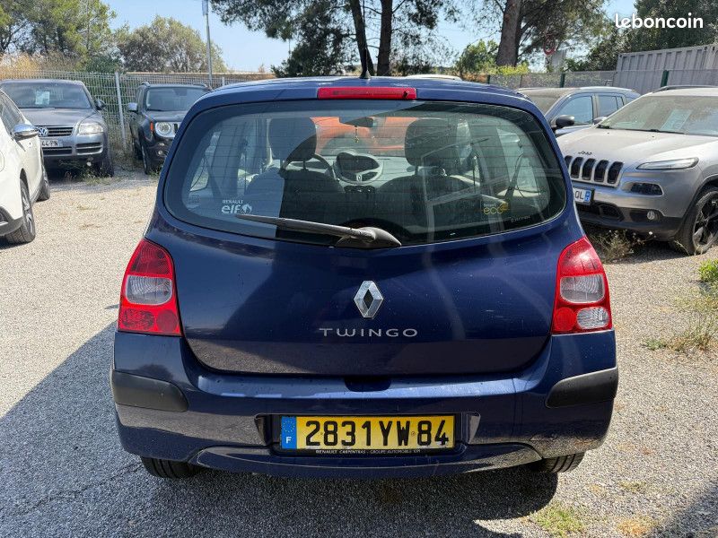 Renault TWINGO II 1.2 16V 75CH DYNAMIQUE (image 4)