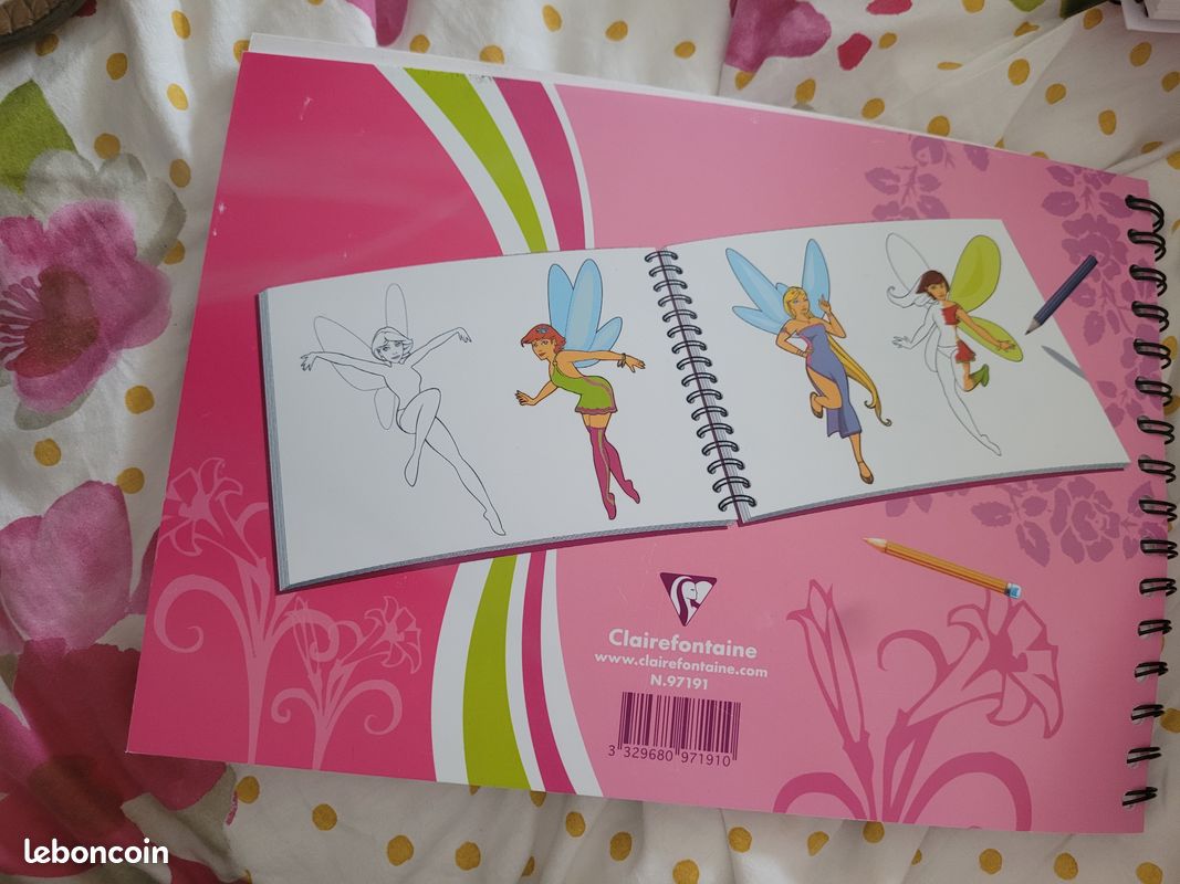 Carnet de dessins stylisme (image 3)