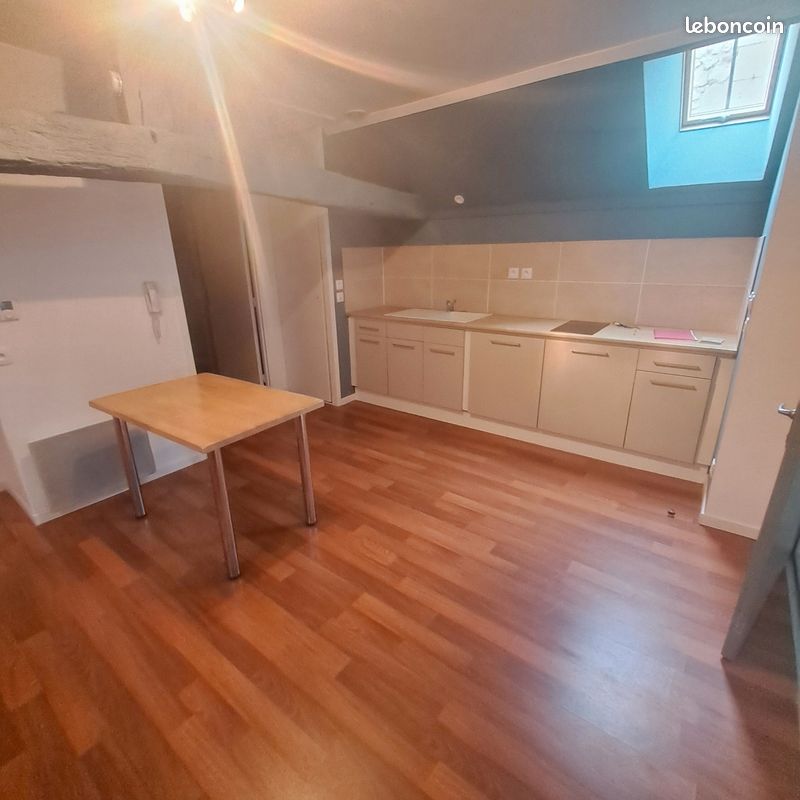 Appartement 2 pièces 34 m² · à Saint-Christophe-sur-le-Nais · 34 m² · 312 €/mois