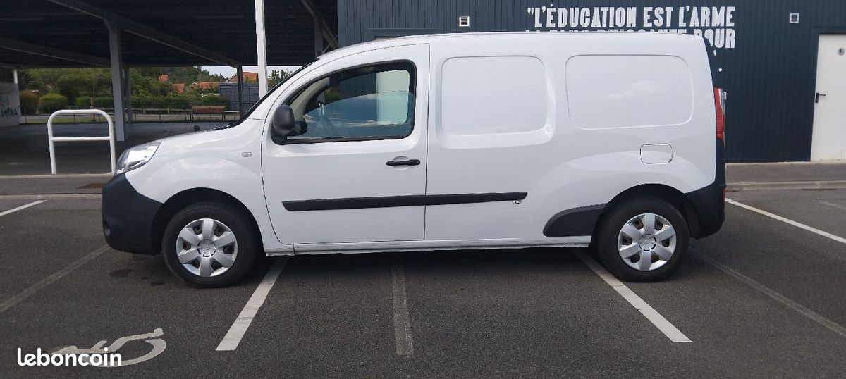Renault kangoo maxi 1.5 dci 95 cv an 21 propre 1 ere main (image 2)
