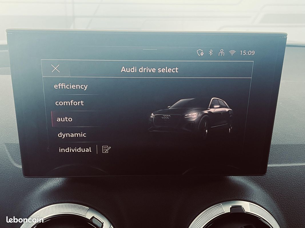 AUDI Q2 35 TFSI 150 S tronic 7 S line (image 18)