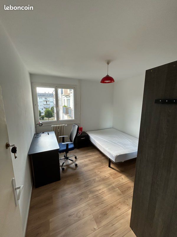 Appartement 5 pièces 75 m² · à Angers · 75 m² · 440 €