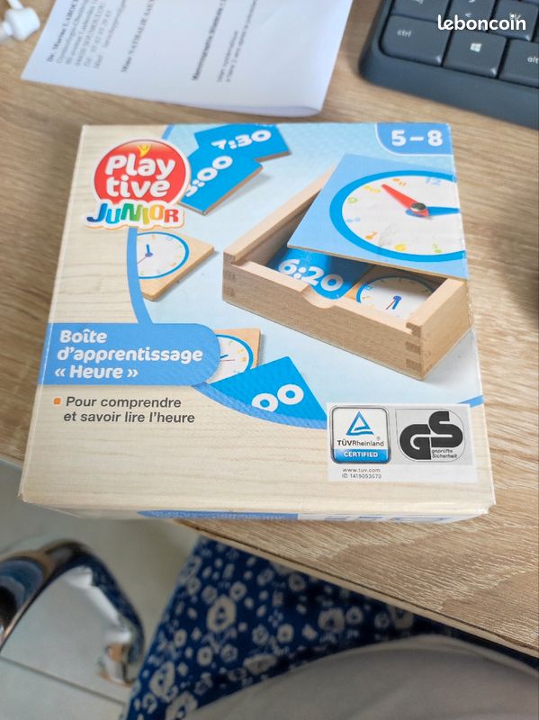 Jeu en bois (image 1)