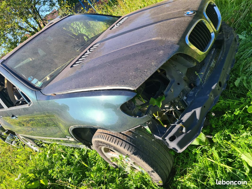 Pièce bmw x5 e53 3.0d 2001 diesel pour pieces ENVOI POSSIBLE (image 1)