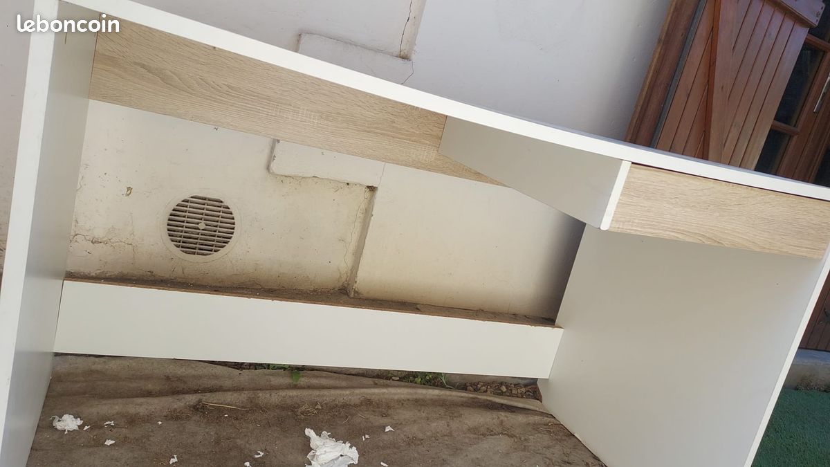 Bureau (image 4)