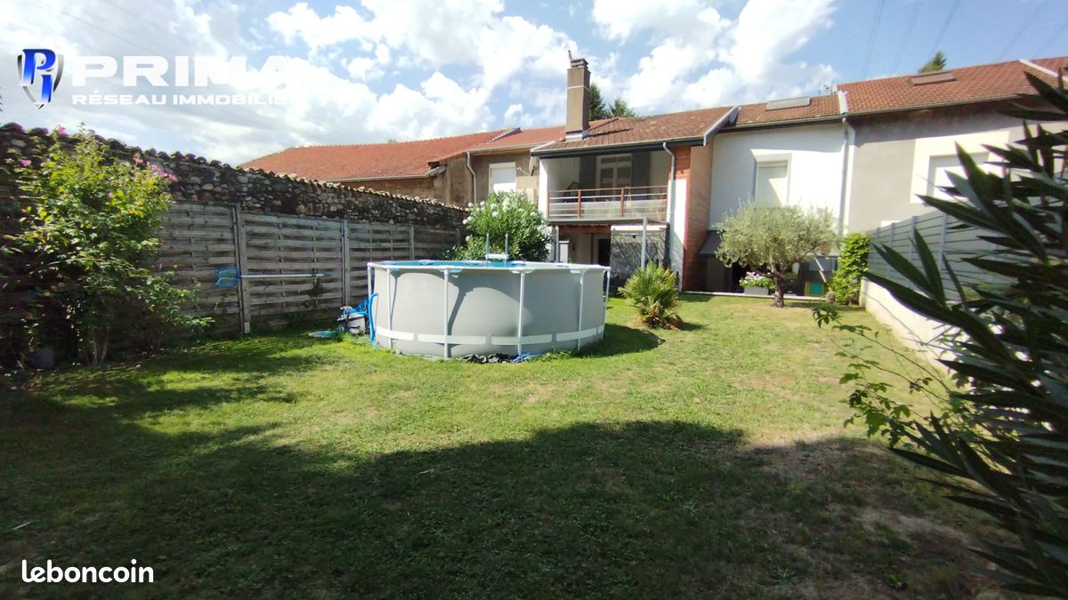 Maison 6 pièces 127 m² · à Jarrie · 127 m² · 379 000 €