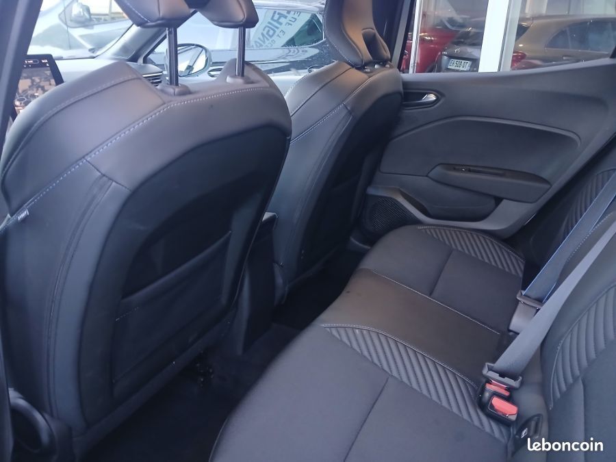 Renault Clio V 1.0 TCe 90 BVM6 ESPRIT ALPINE GPS 9.3" Cockpit JA17 (image 22)