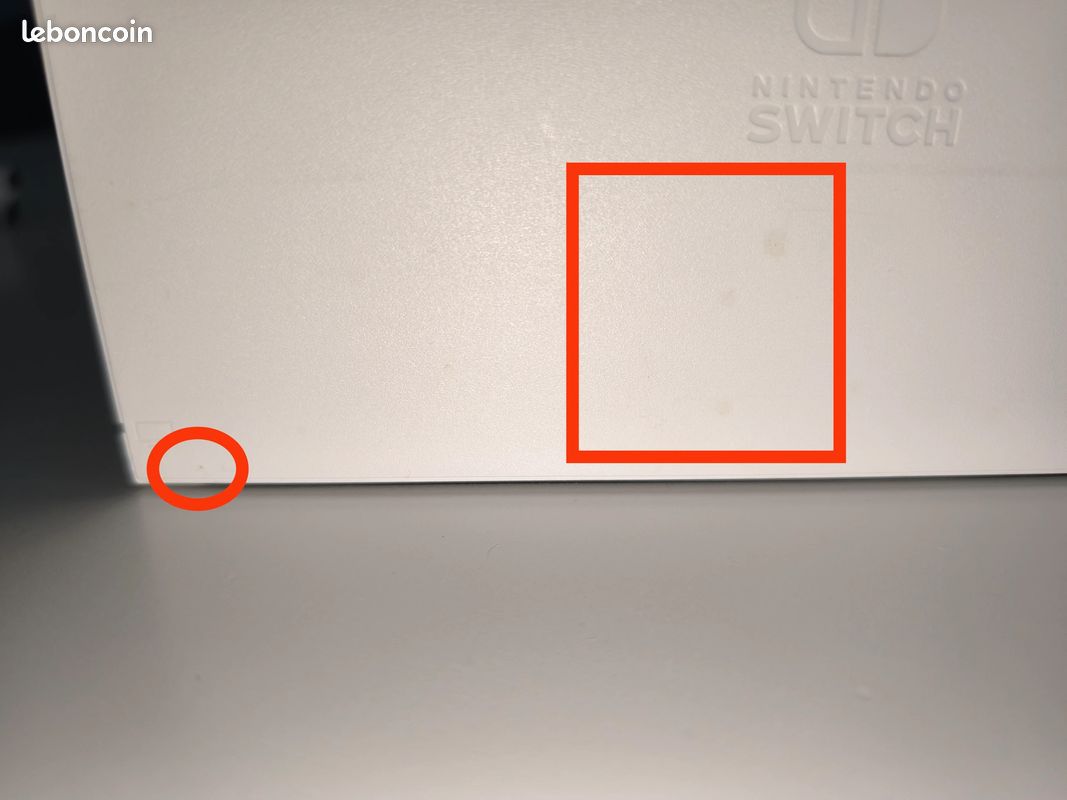 Nintendo Switch OLED (image 11)