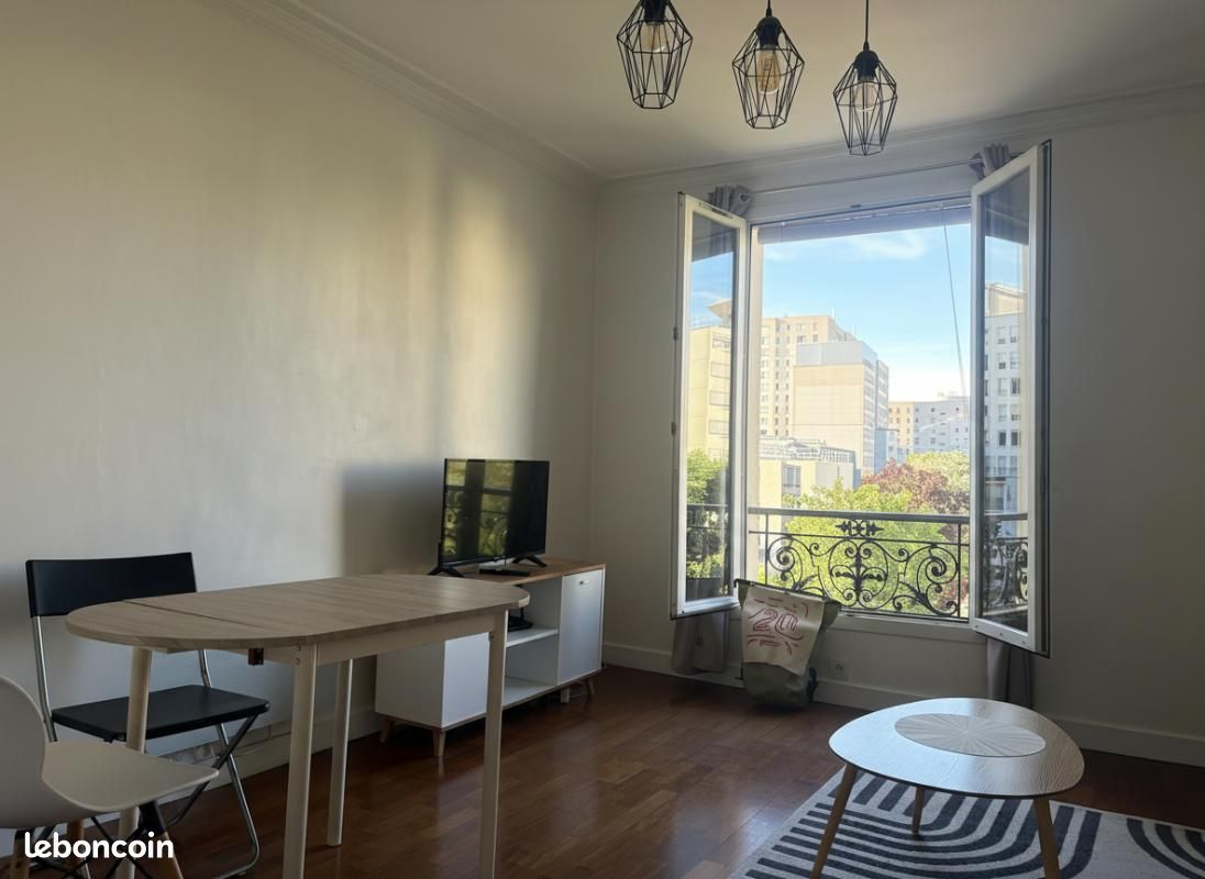 Appartement 2 pièces 43 m² · à Paris · 43 m² · 345 000 €