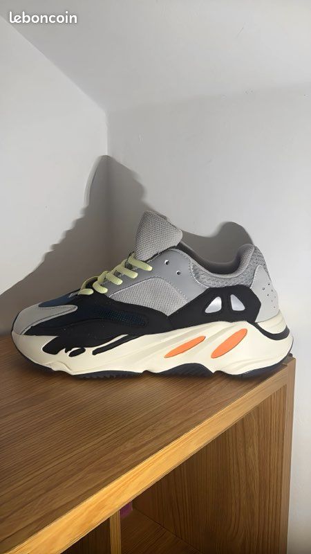 Adidas Yeezy boost 700 Chaussures