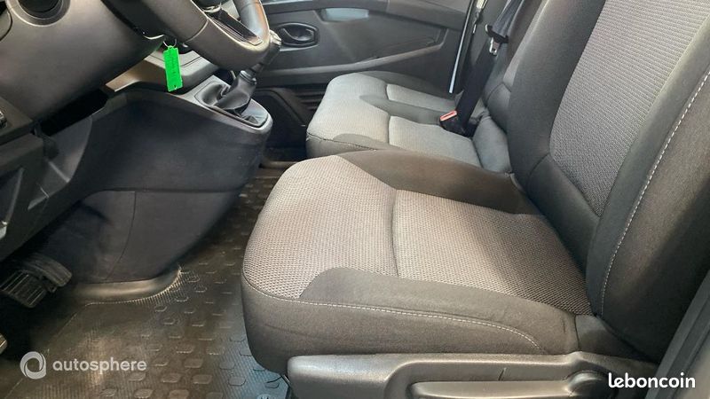 Renault Trafic Véhicule utilitaire ou Société L1H1 3T 2.0 Blue dCi 130ch Confort E6E (image 13)