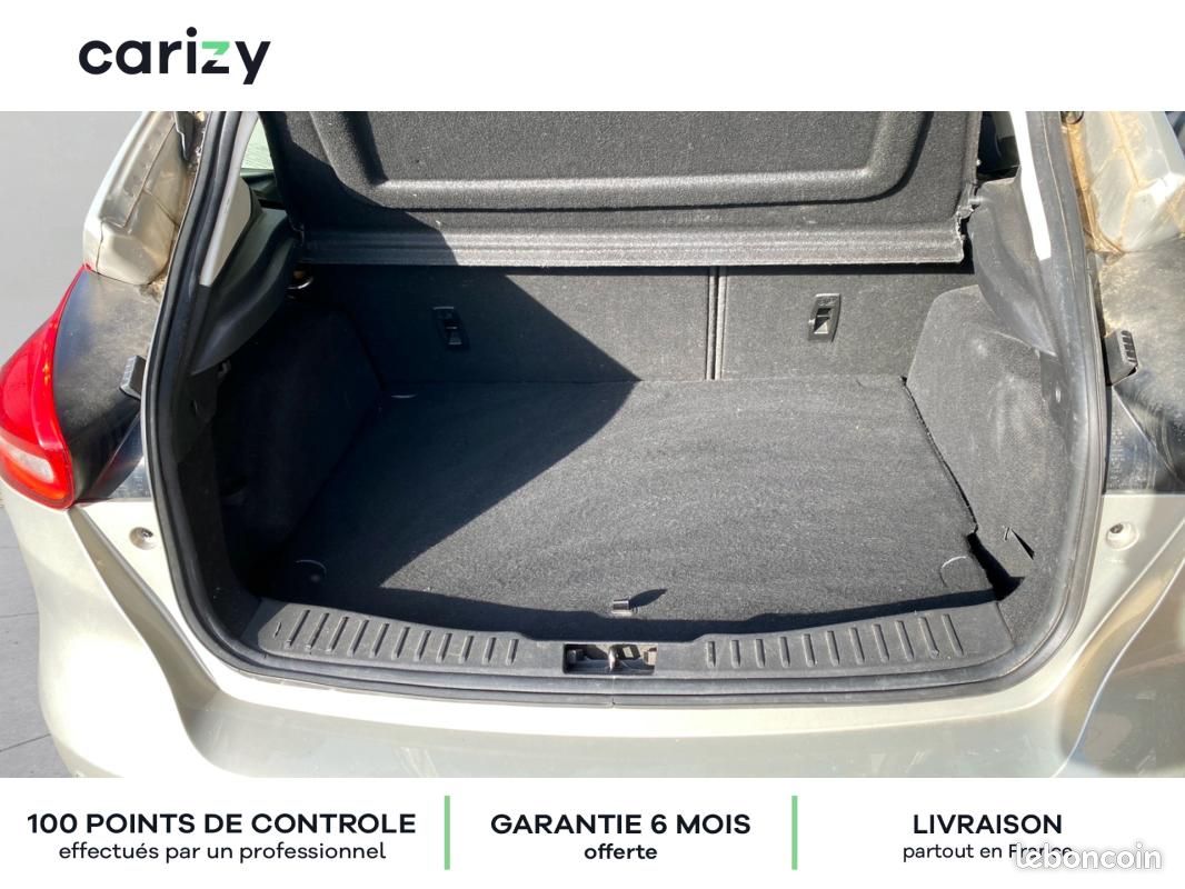 Ford Focus 1.0 EcoBoost 125 S&S Titanium (image 26)
