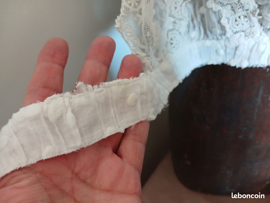 Ancien haut de vêtement, ideal restauration de chemise nuit .. (image 3)