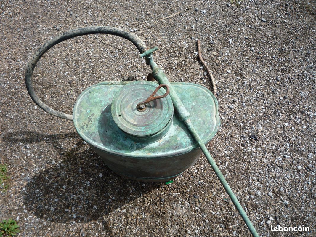 Pulvérisateur cuivre ancien (image 2)