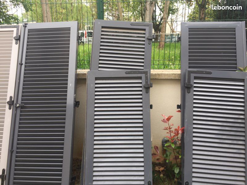Je vends des volets en aluminium (image 1)