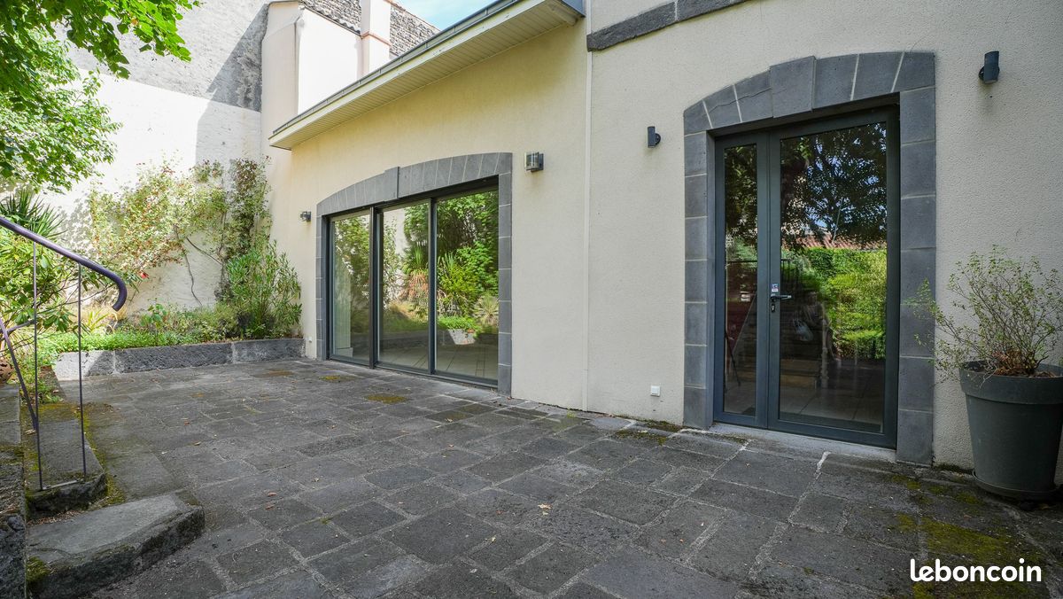 Maison 7 pièces 170 m² · à Blanzat · 170 m² · 649 000 €
