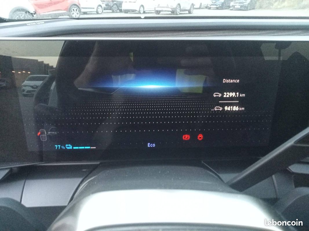 RENAULT Megane E-Tech EV60 220 ch super charge Iconic (image 13)