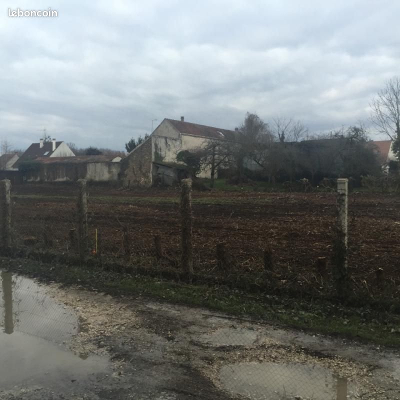 Terrain 712 m² Boissy Le Chatel · à Boissy-le-Châtel · 105 000 €
