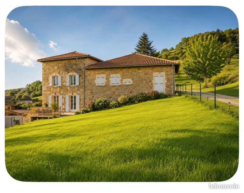 Maison 6 pièces 190 m² · à Vaux-en-Beaujolais · 190 m² · 399 000 €