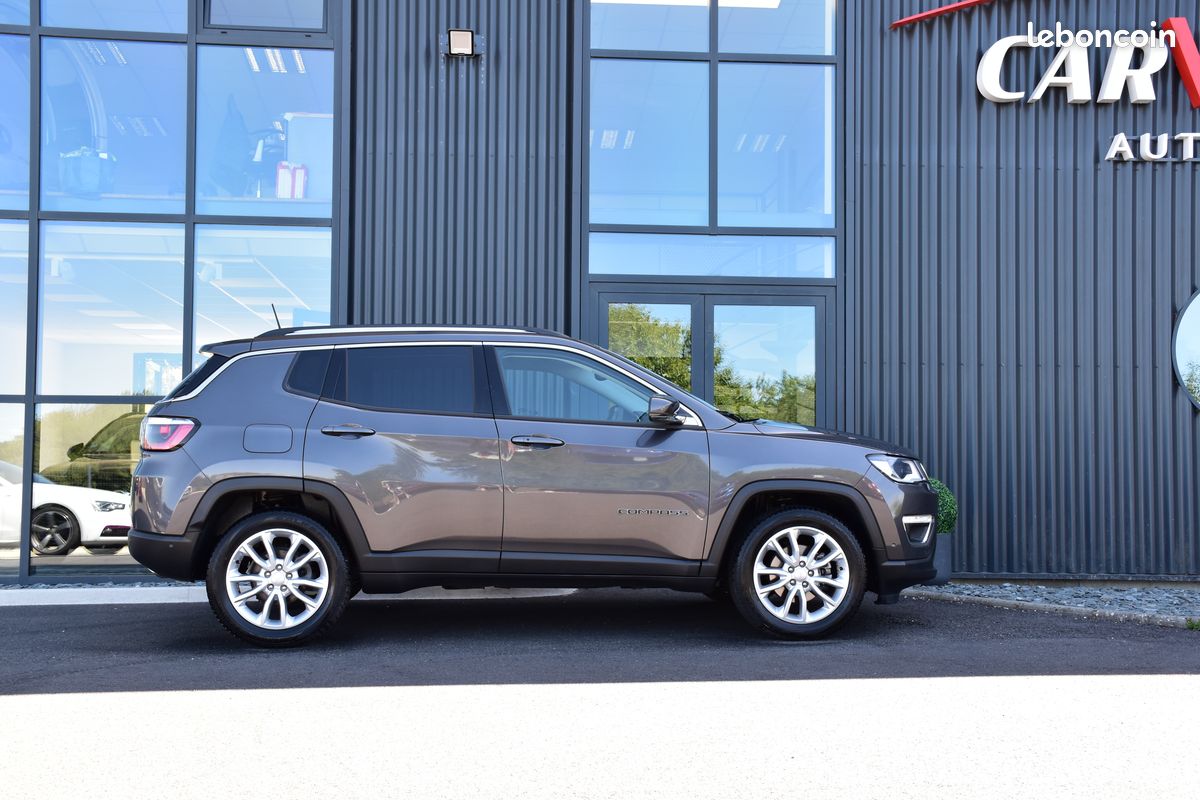 Jeep Compass Limited BVA • 15990 km • 1ère Main • Pack hiver • Camera (image 6)