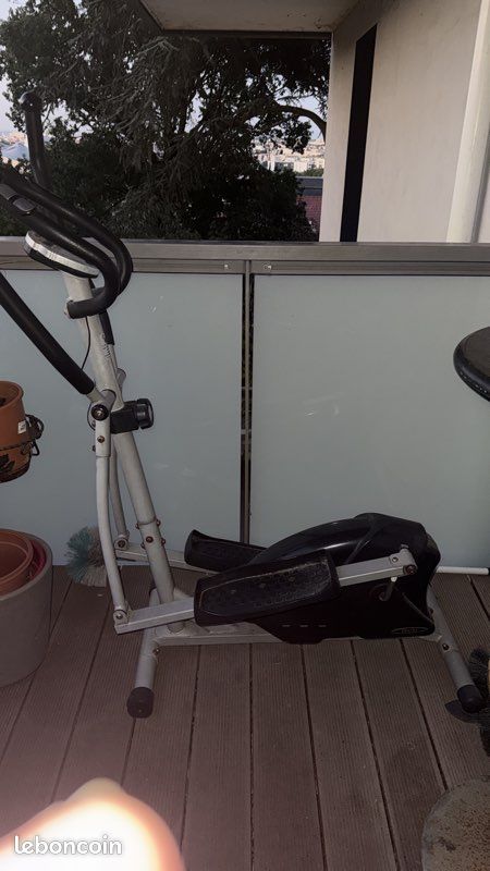 Vélo elliptique (image 1)