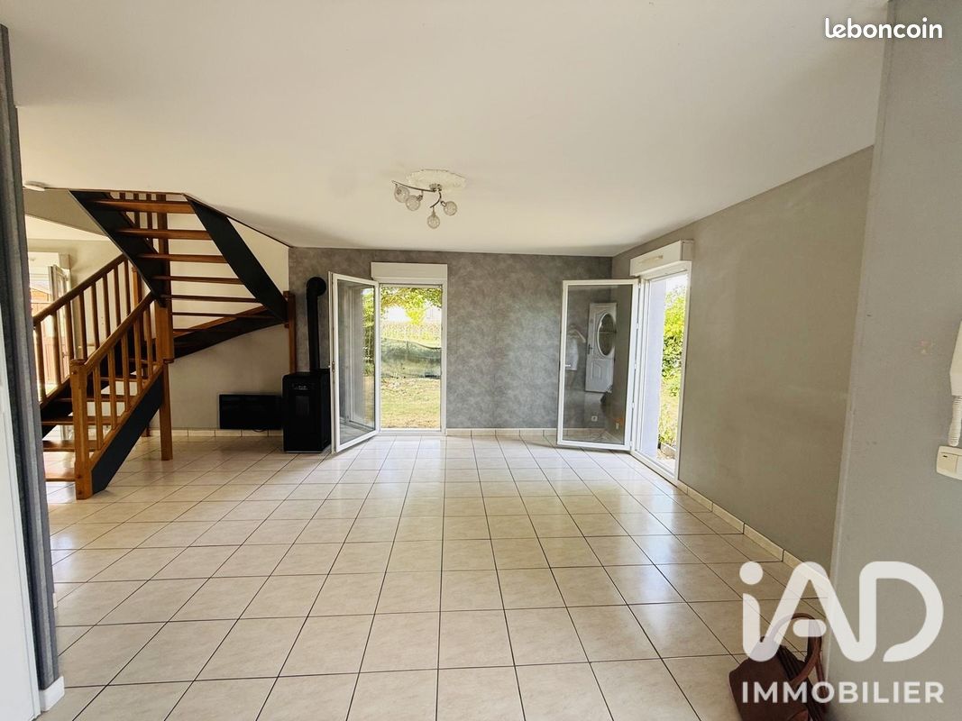 Maison 6 pièces 128 m² · à Monnaie · 128 m² · 283 000 €