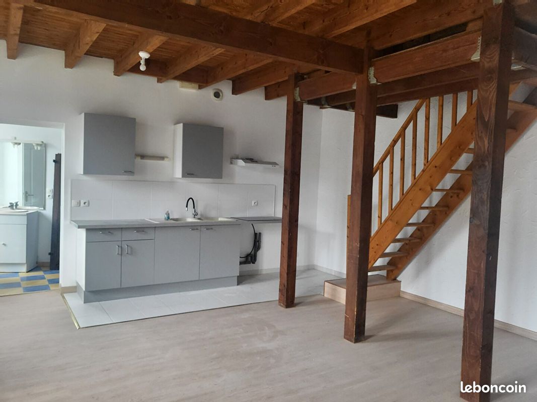 Maison 3 pièces 76 m² · à Saint-Ciers-sur-Gironde · 76 m² · 556 €/mois