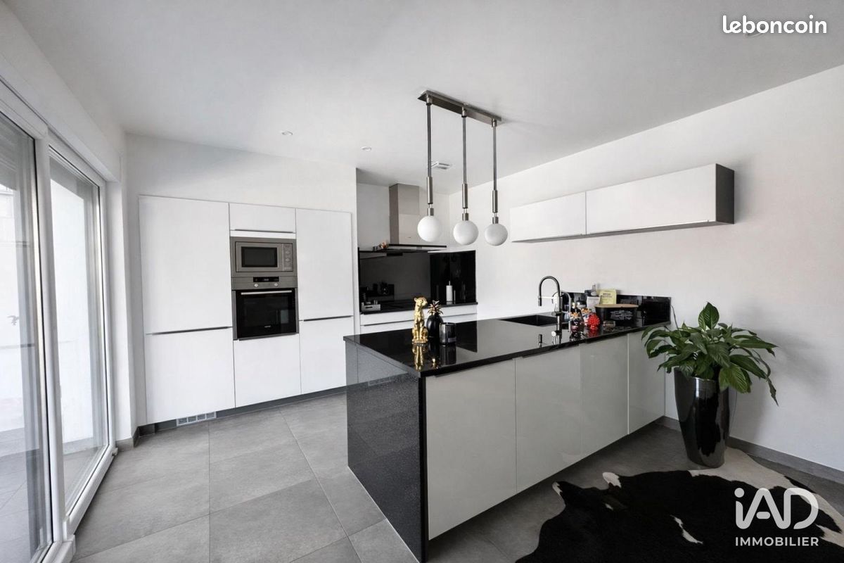 Maison 5 pièces 152 m² · à Valmont · 152 m² · 354 000 €
