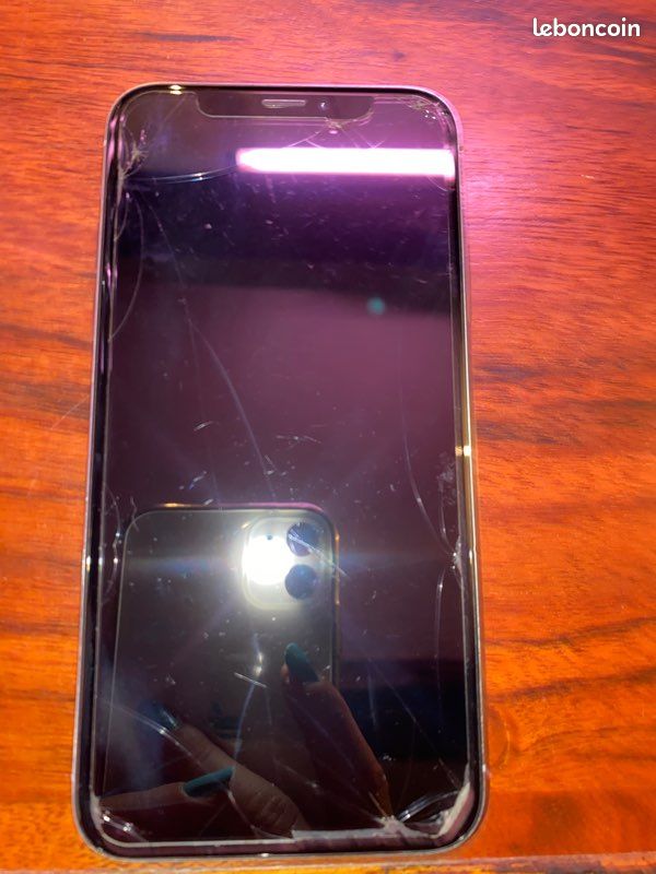 IPhone X (image 3)