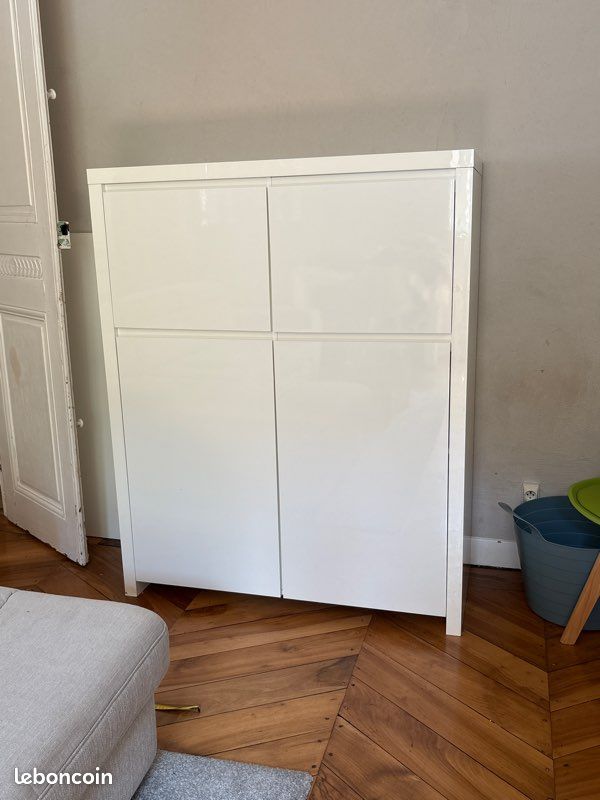 Meuble type commode ou buffet pour rangement (image 1)