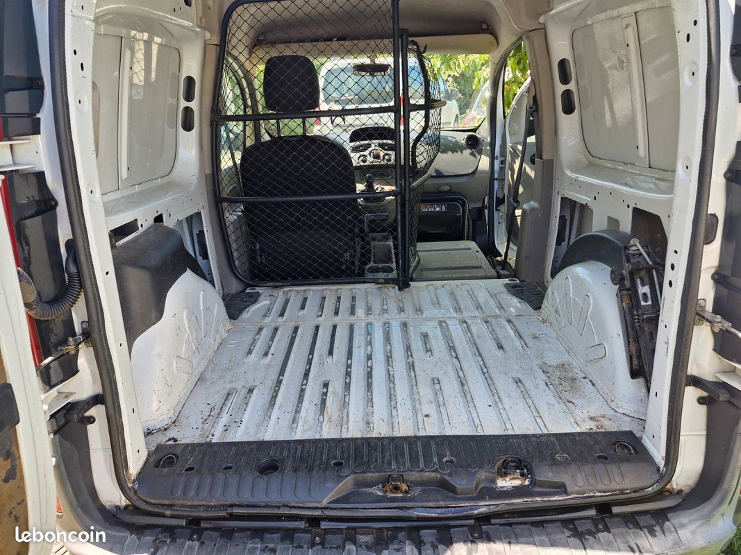 Renault Kangoo dci 70 cv distribution neuve tva recuperable (image 2)