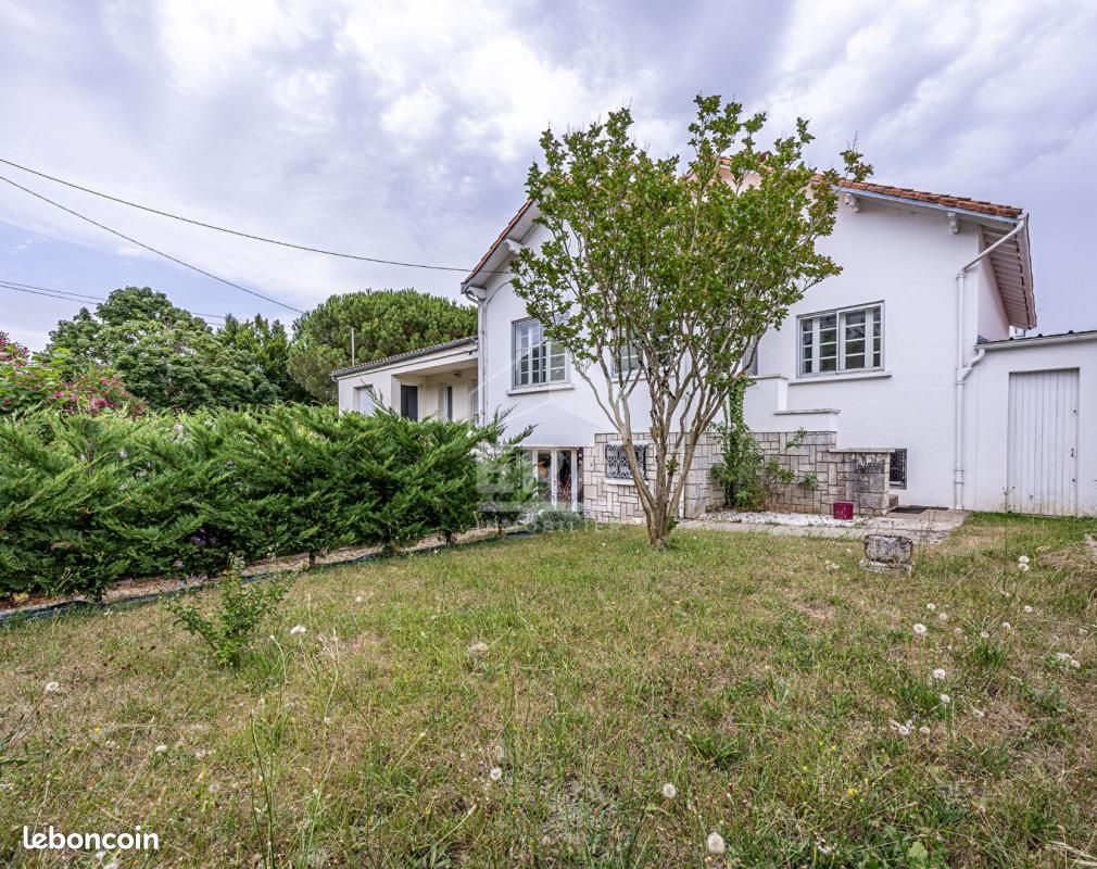 Maison 8 pièces 218 m² · à Royan · 218 m² · 468 500 €