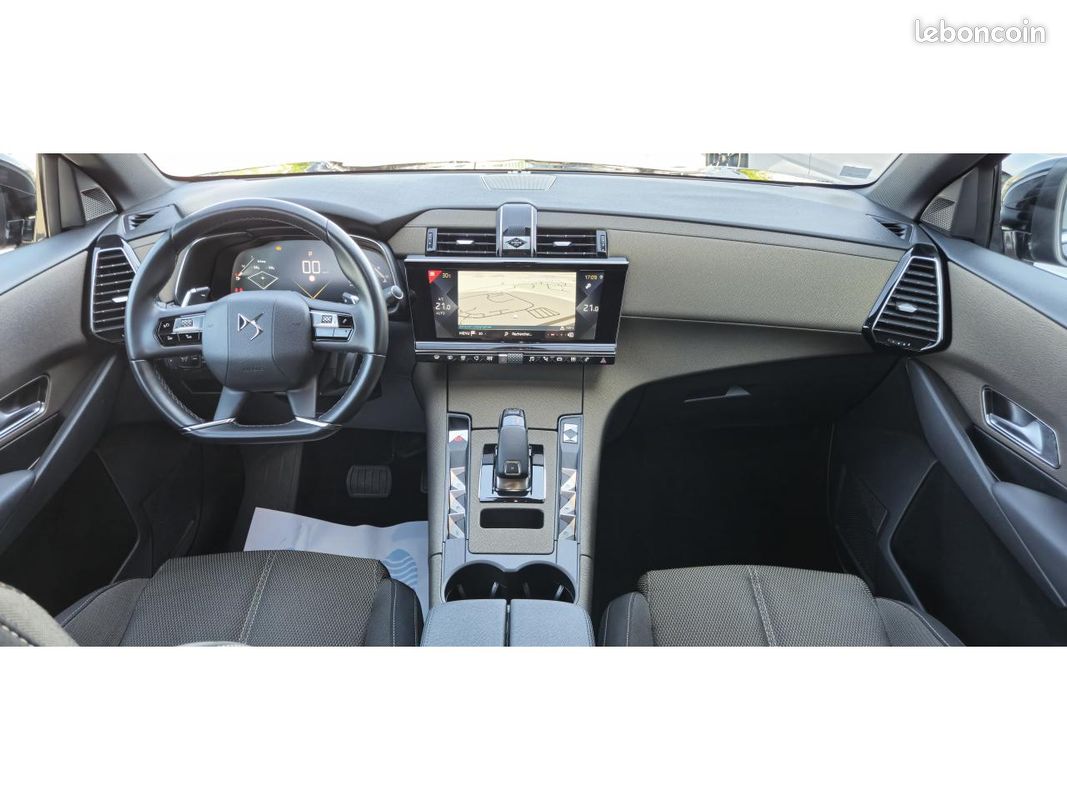 DS DS 7 CROSSBACK 1.5 BlueHDi 130 EAT8 So Chic +CAMERA+KEYLESS (image 9)