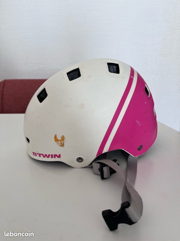 Casque vélo enfant/ado B’TWIN Teen 520 – couleur rose (image 1)