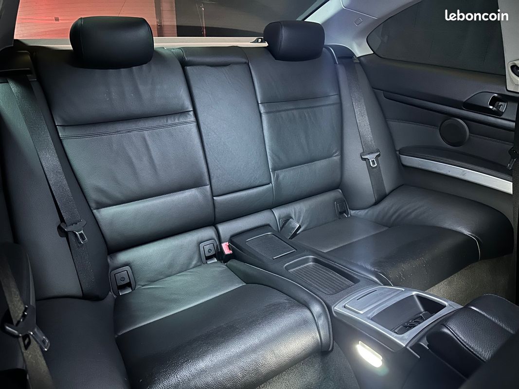 BMW SERIE 3 COUPE E92 325i 3.0L N53 218ch Luxe Steptronic A - FACTURE ENTRETIEN COMPLET DEPUIS L'ACHAT - ENTRETIEN À JOUR (image 15)