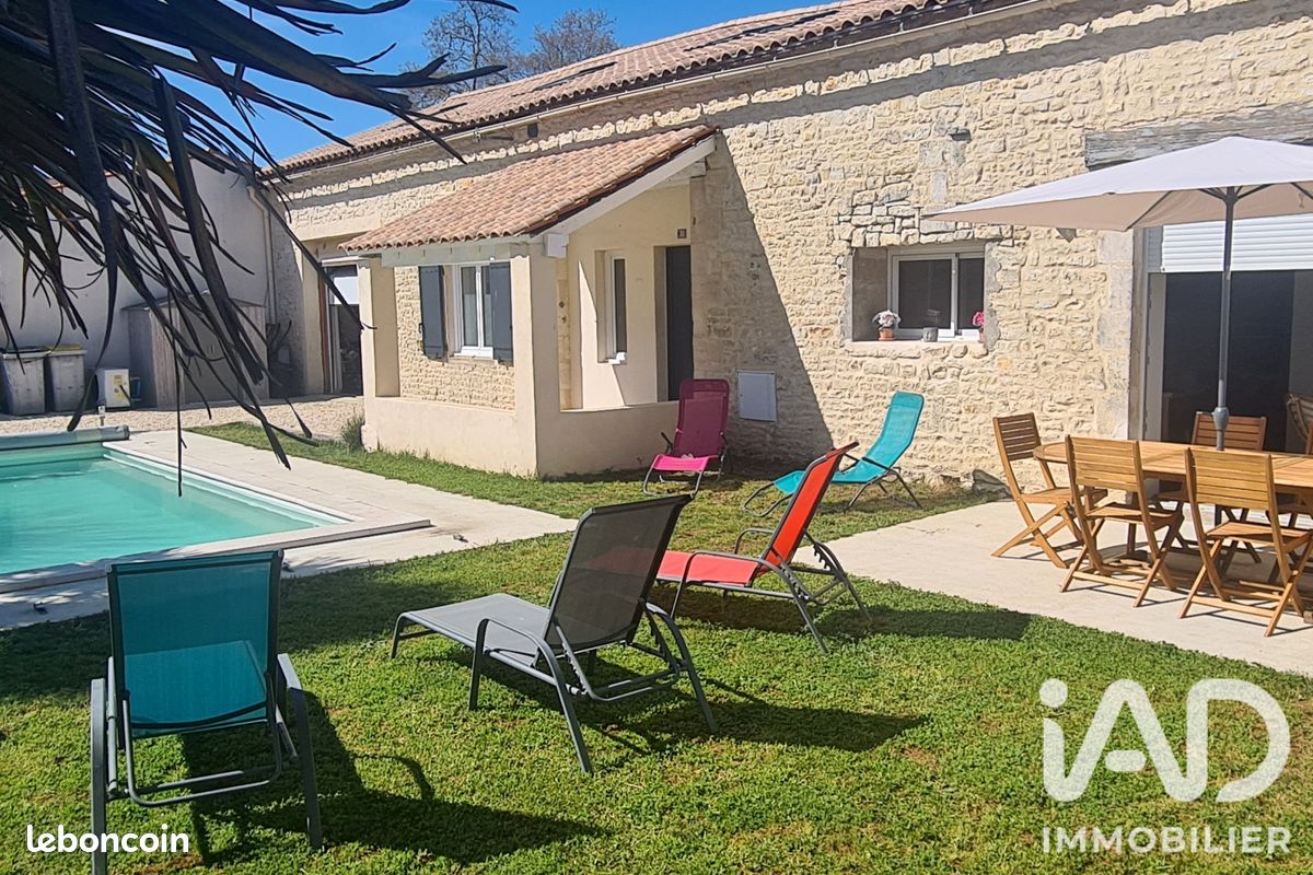Maison 5 pièces 170 m² · à Longèves · 170 m² · 379 000 €