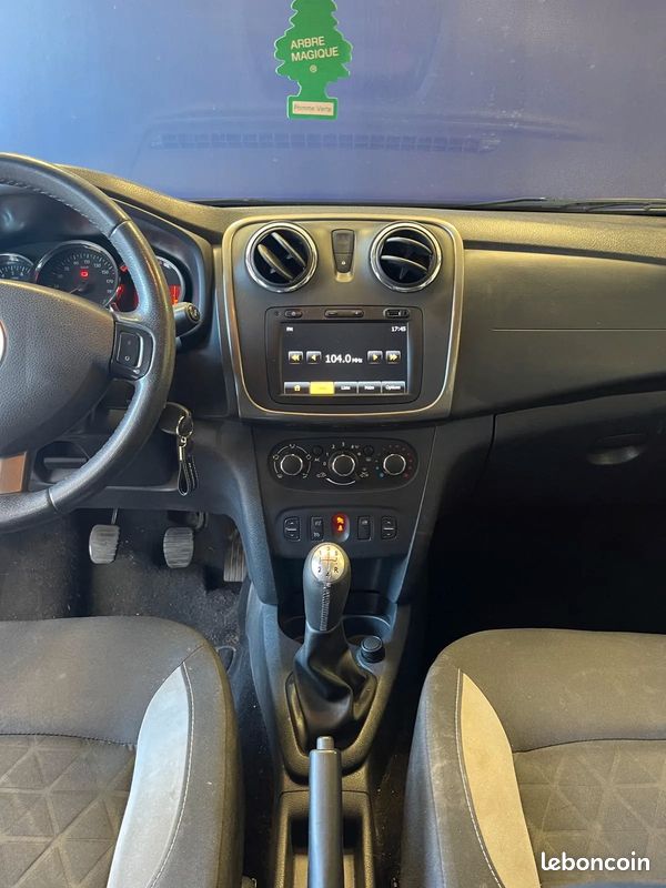 DACIA Sandero 1.5 D 90ch Stepway Prestige - 2014 - 172 500 km - Suivi (image 15)