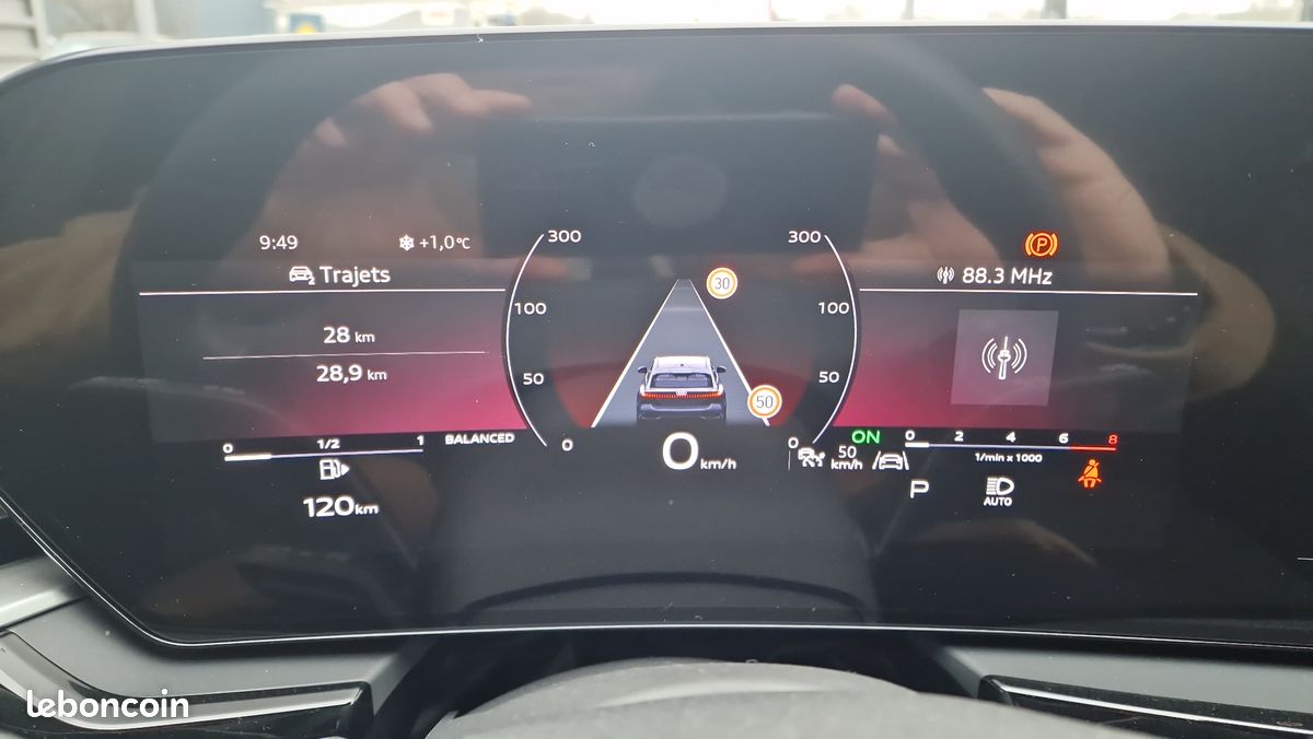 AUDI A5 Avant TFSI 204 ch S tronic 7 Quattro S line (image 18)