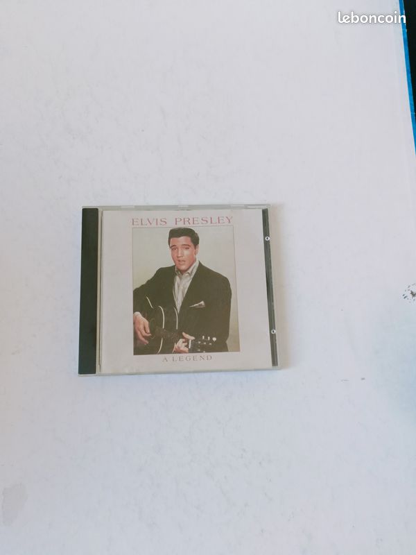 Elvis Presley – A Legend (image 1)
