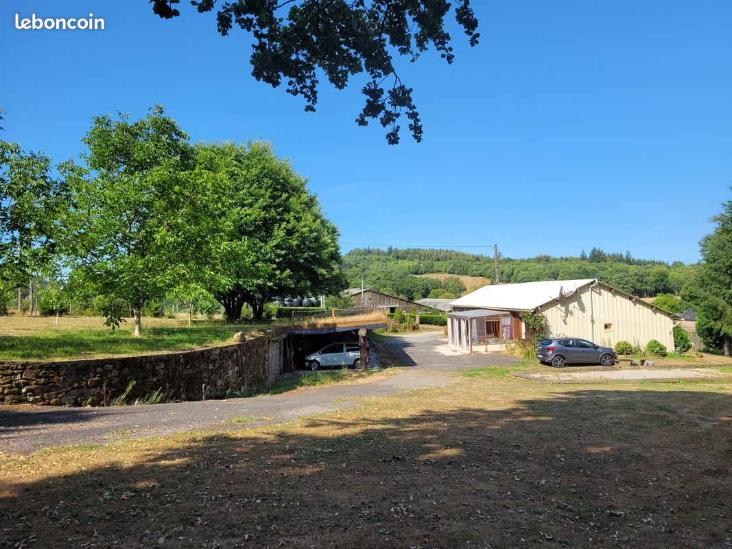Maison 4 pièces 111 m² · à Saint-Hilaire-les-Courbes · 111 m² · 32 000 €