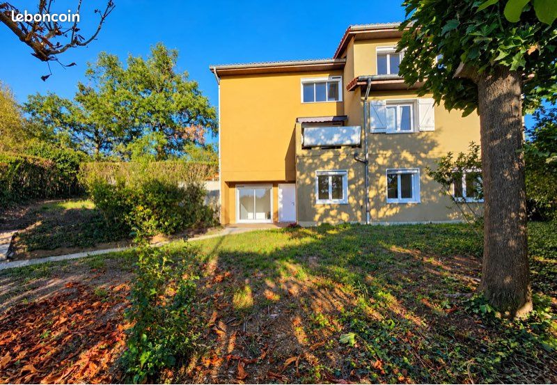 Appartement 5 pièces 84 m² · à Saint-Laurent-de-Chamousset · 84 m² · 850 €/mois