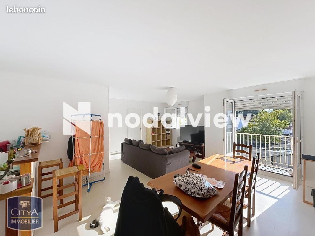 Appartement 4 pièces 71 m² · à Saintes · 71 m² · 738 €/mois