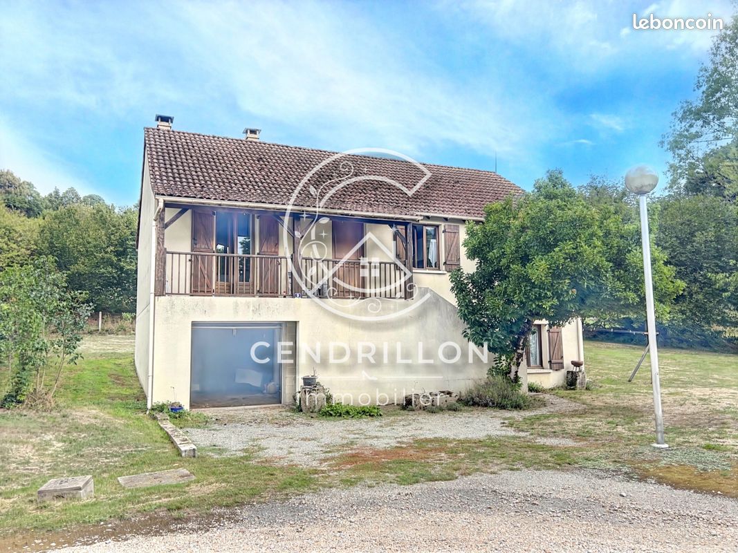 Maison 5 pièces 97 m² · à Bourganeuf · 97 m² · 93 500 €