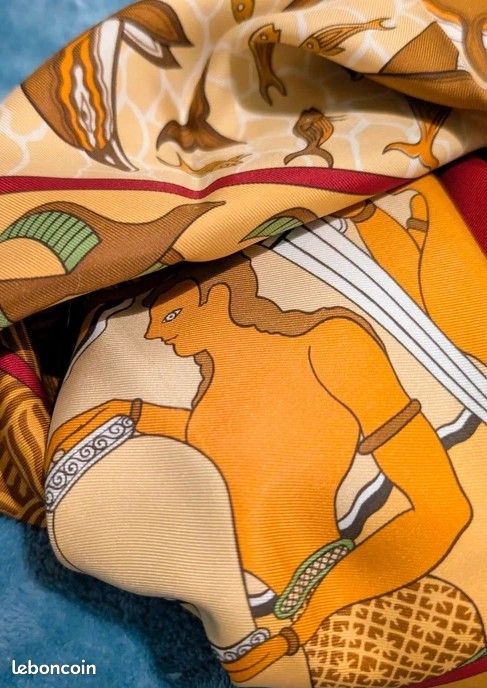 Foulard Hermès Carré 90 Léopardesses Paresseuses - 100% Soie, Orange/marron, Neuf