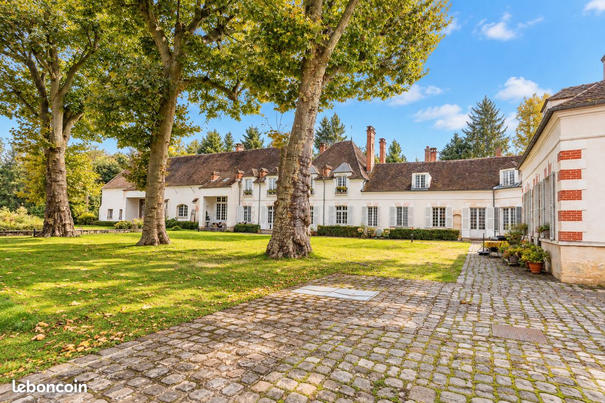 Maison 6 pièces 115 m² · à Crosne · 115 m² · 230 000 €
