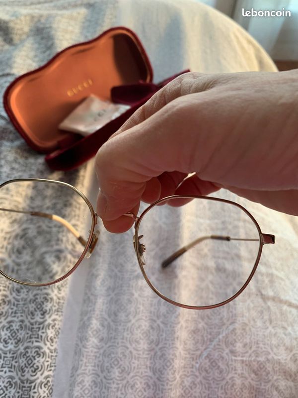 Lunette (image 1)