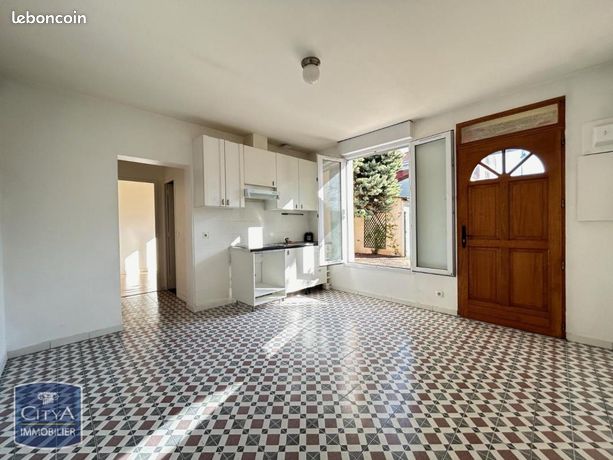 Appartement 2 pièce(s) 31 m²à louer Maisons-alfort