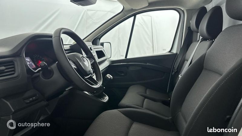 Renault Trafic Véhicule utilitaire ou Société L1H1 3T 2.0 Blue dCi 130ch Confort E6E (image 16)