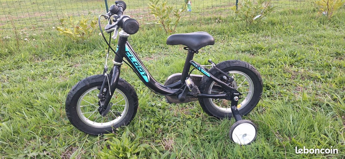 Vélo enfant a roulette 12 pouces décathlon Vélos