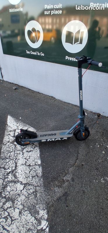 Trotinette electrique (image 1)